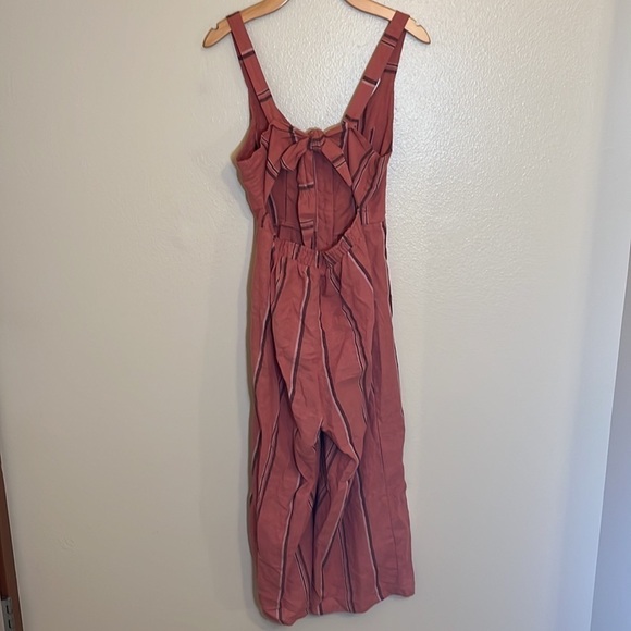 CALI 1850 Striped Open Back Cropped Romper - Picture 6 of 12